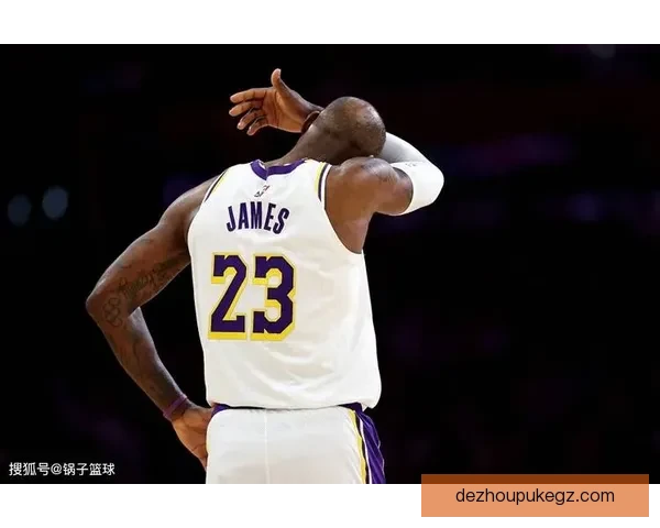 活塞力拼湖人，詹姆斯与凯德携手争锋 NBA强强对决引爆赛季热潮