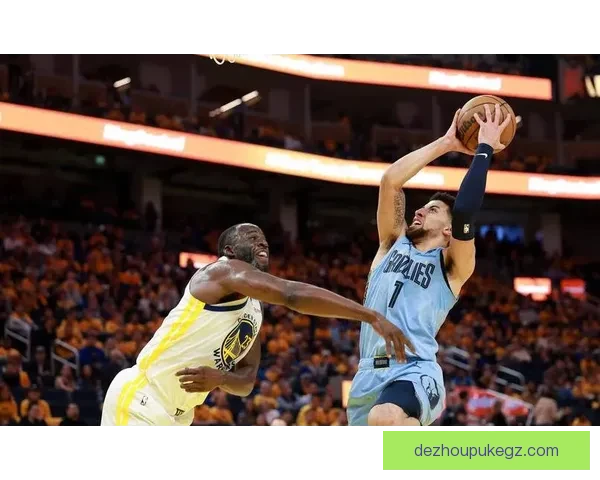 灰熊主场不敌黄蜂比分落后显示季后赛形势严峻